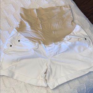 Maternity shorts